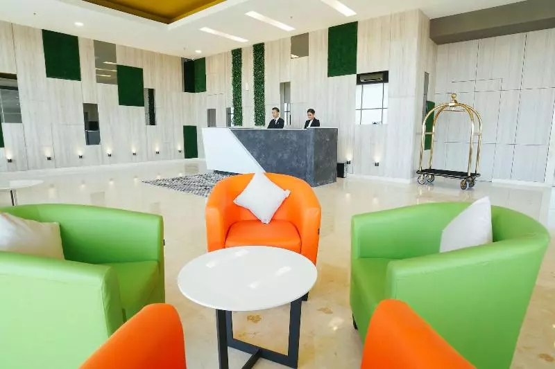 Fotos del hotel My Tower Hotel Surabaya:  3