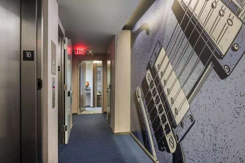 Fotos del hotel Carnegie Hotel:  2