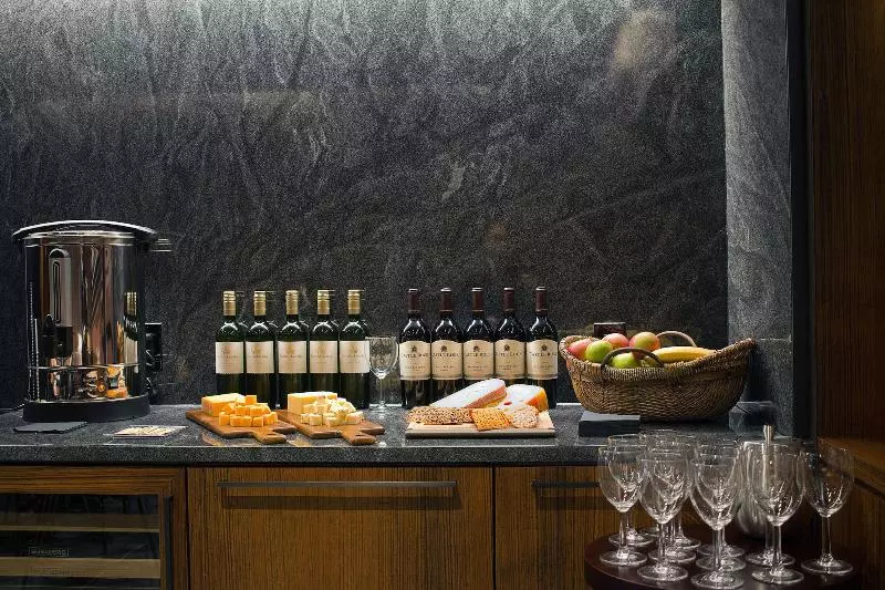 Fotos del hotel Carnegie Hotel:  13