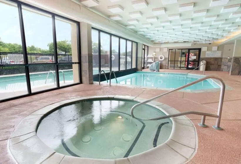 Fotos del hotel Drury Inn & Suites Atlanta Airport:  2