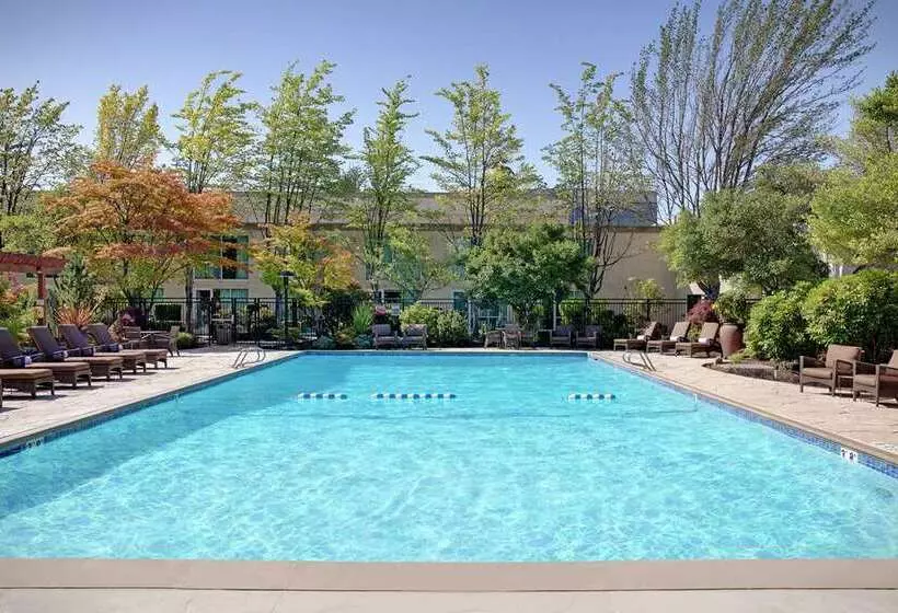 Hilton Seattle Airport & Conference Center