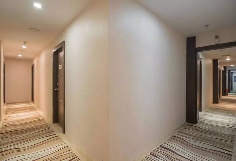 Fotos del hotel Reddoorz Premium Near Grand Batam Mall:  16