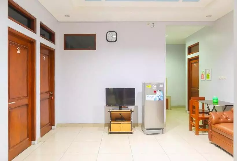 Fotos del hotel Koolkost Syariah @ Duri Kosambi:  9