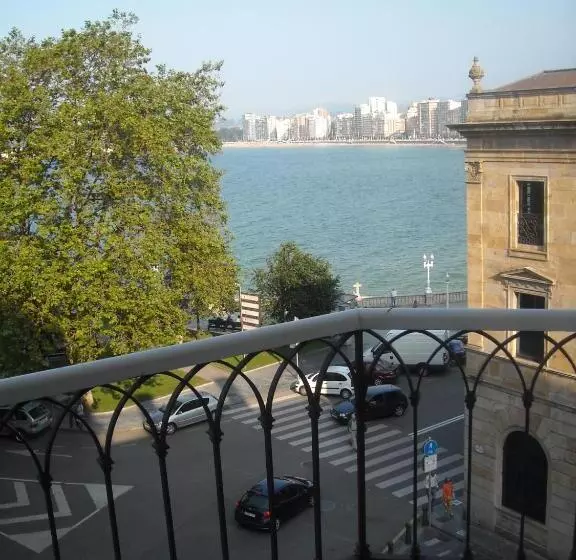 Fotos del hotel Asturias:  16
