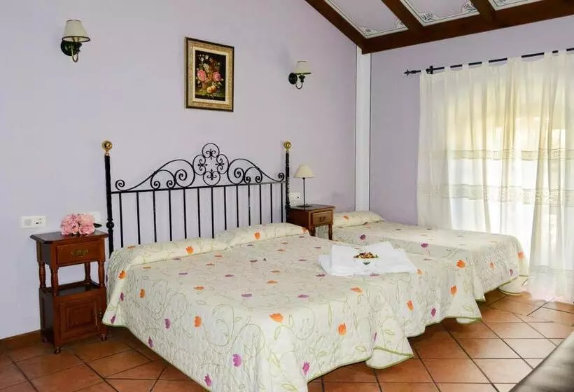 Fotos del hotel Hospedium Hotel Rural Soterraña:  2