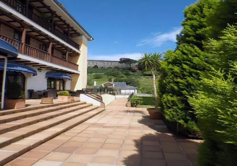 Fotos del hotel Comillas:  5