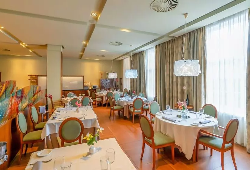 Fotos del hotel Ponferrada Plaza:  8