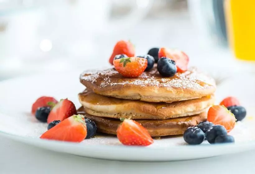 The Montague On The Gardens