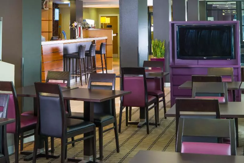 Holiday Inn Express – Glasgow – City Ctr Riverside, An Ihg