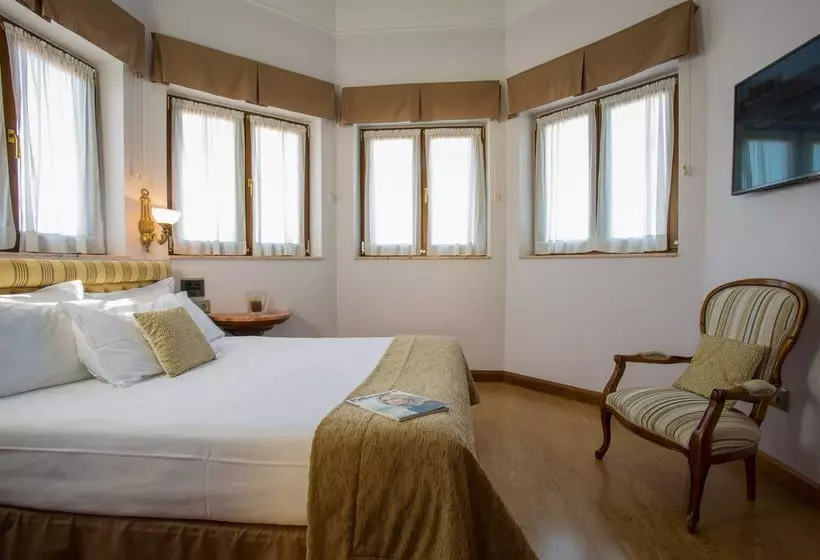 Fotos del hotel Ayre Hotel Alfonso Ii:  20