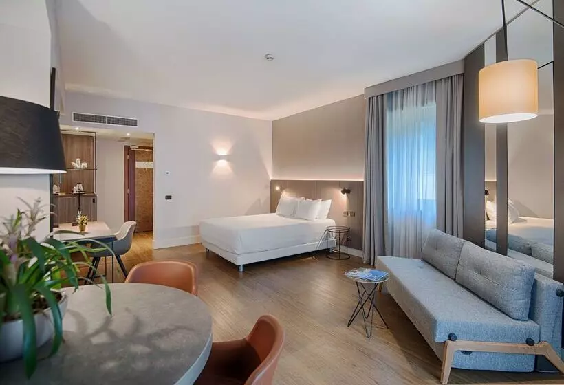 Nh Roma Villa Carpegna