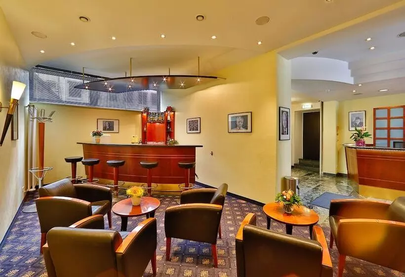 Fotos del hotel Superior Hotel Präsident:  5