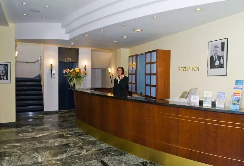 Fotos del hotel Superior Hotel Präsident:  3