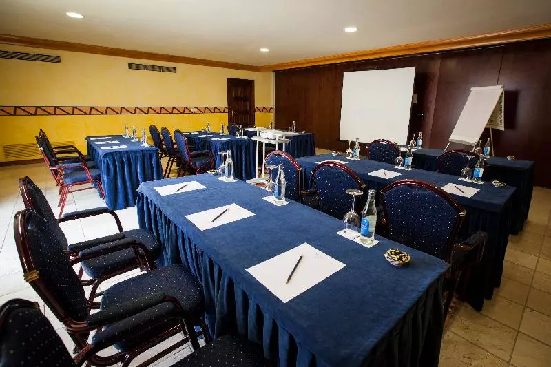 Fotos del hotel Europe Villa Cortes Gl:  5