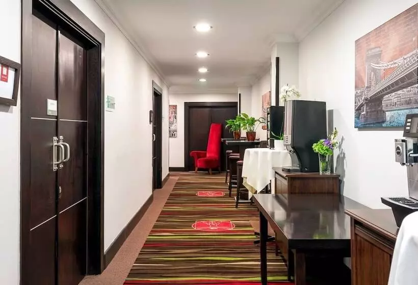 Fotos del hotel Leonardo  Budapest:  2