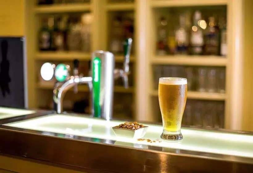 Fotos del hotel Leonardo  Budapest:  8