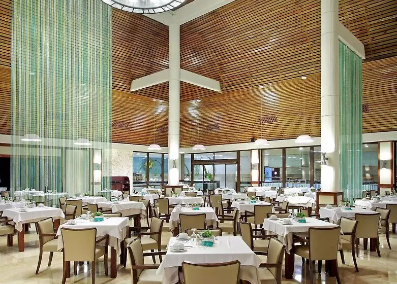 Fotos del hotel Grand Palladium Palace Resort Spa &amp; Casino  All Inclusive:  6