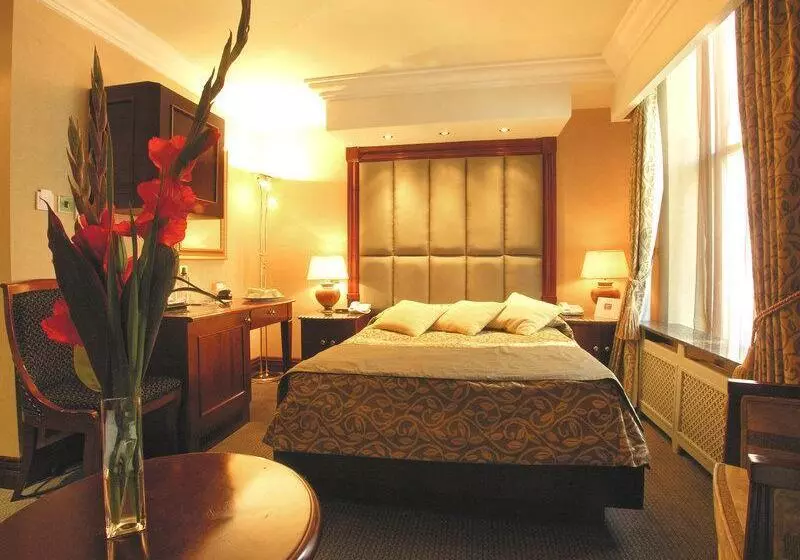 The Chilworth London Paddington