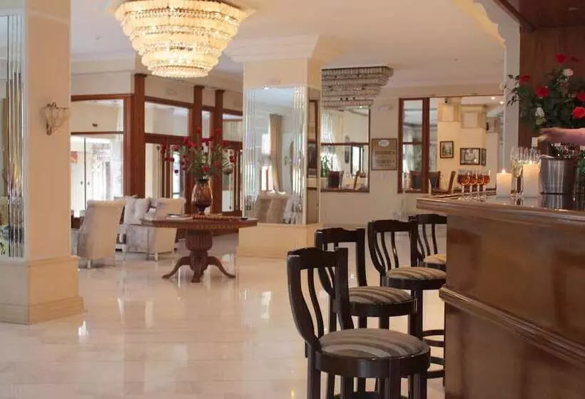 Fotos del hotel Famissi:  16