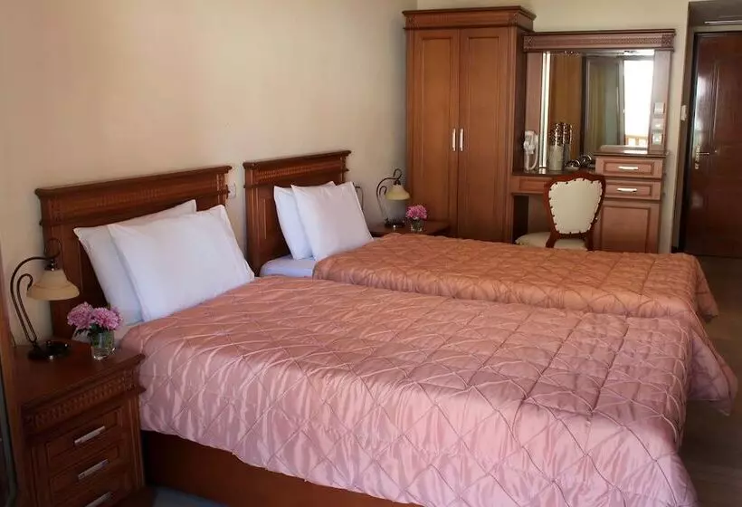 Fotos del hotel Famissi:  11