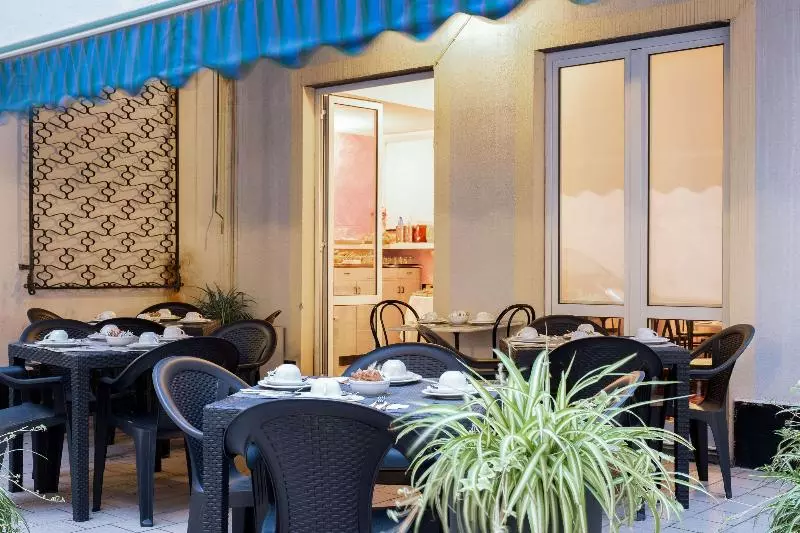 Fotos del hotel Europa:  4