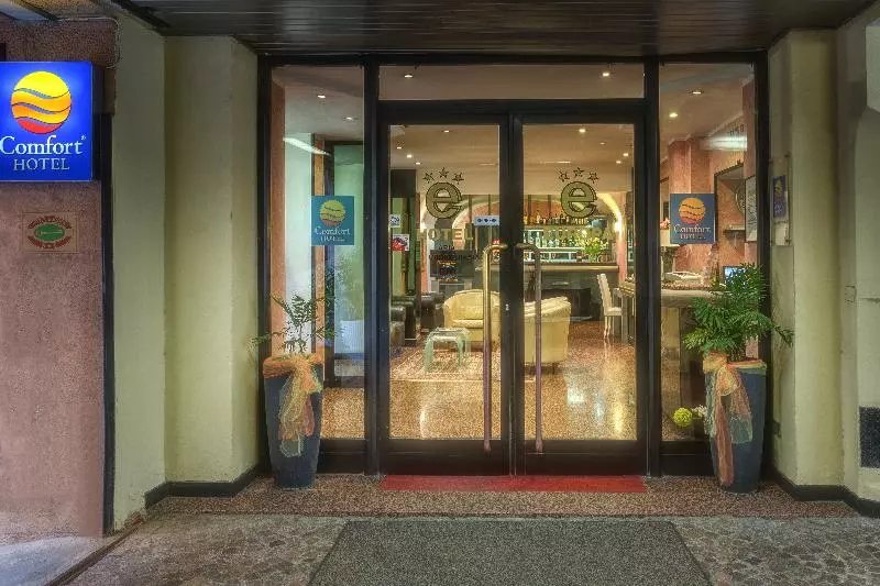 Fotos del hotel Europa:  24