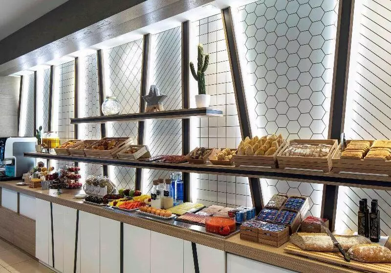 Fotos del hotel Ibis Styles A Coruna:  23