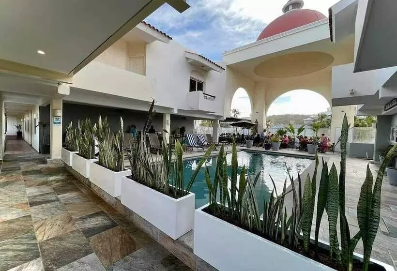 Fotos del hotel & Suites Las Palmas:  22