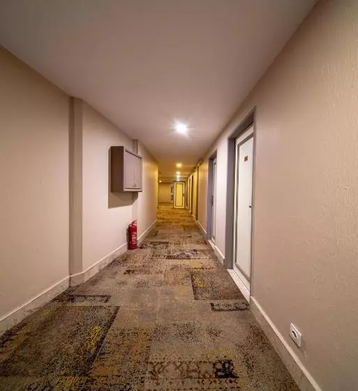 Fotos del hotel All Seasons:  3