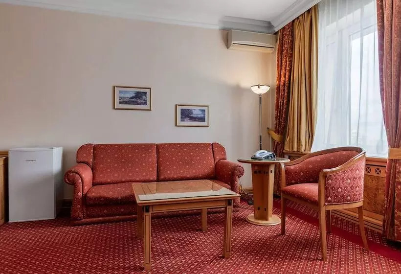 Fotos del hotel Natsionalny:  10