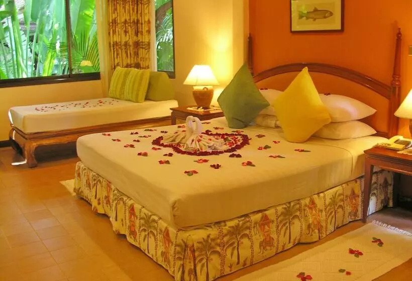 White House Beach Resort