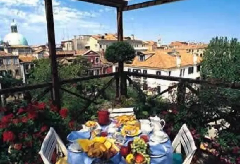 Fotos del hotel Ai Due Fanali:  17