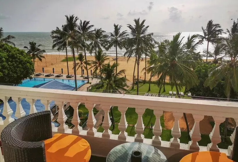 Fotos del hotel Camelot Beach:  9