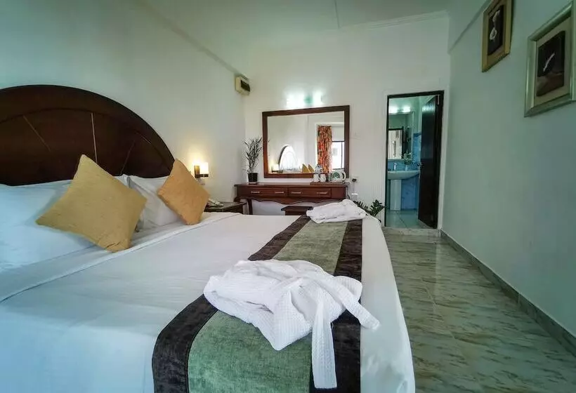 Fotos del hotel Camelot Beach:  10