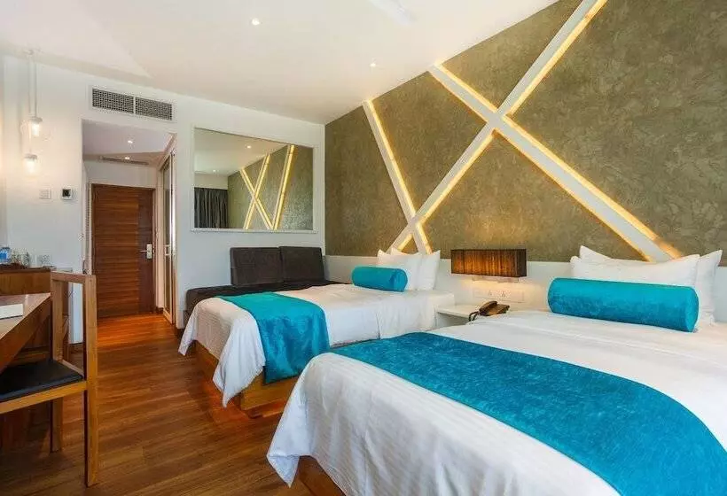 Fotos del hotel Camelot Beach:  2