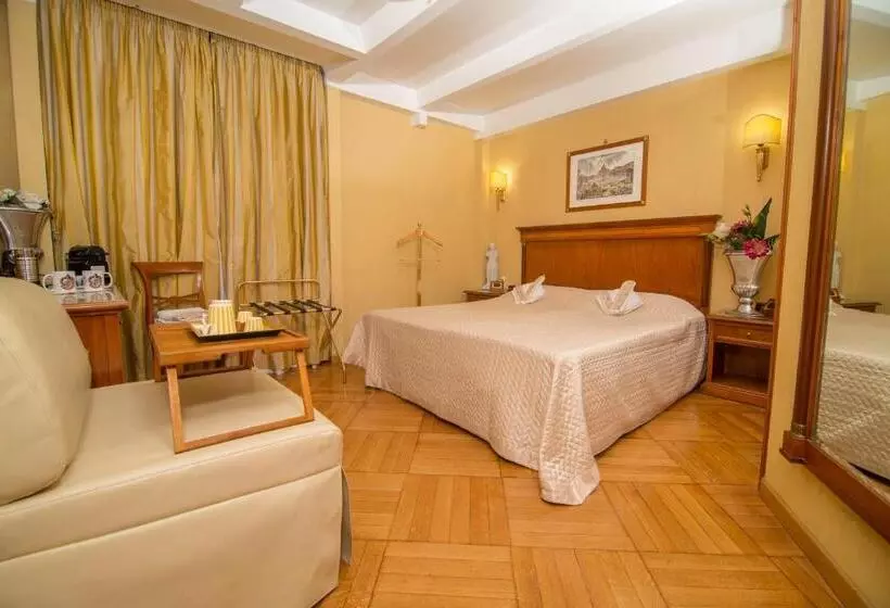 Fotos del hotel Luxury Rooms H 2000 Roma:  13