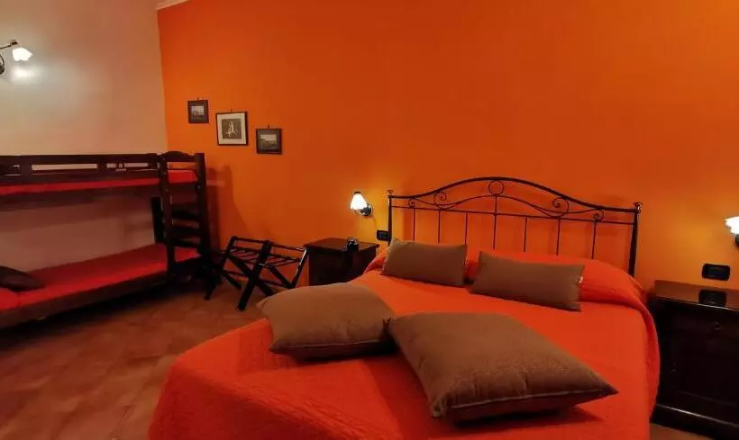 Fotos del hotel Neapolis:  9