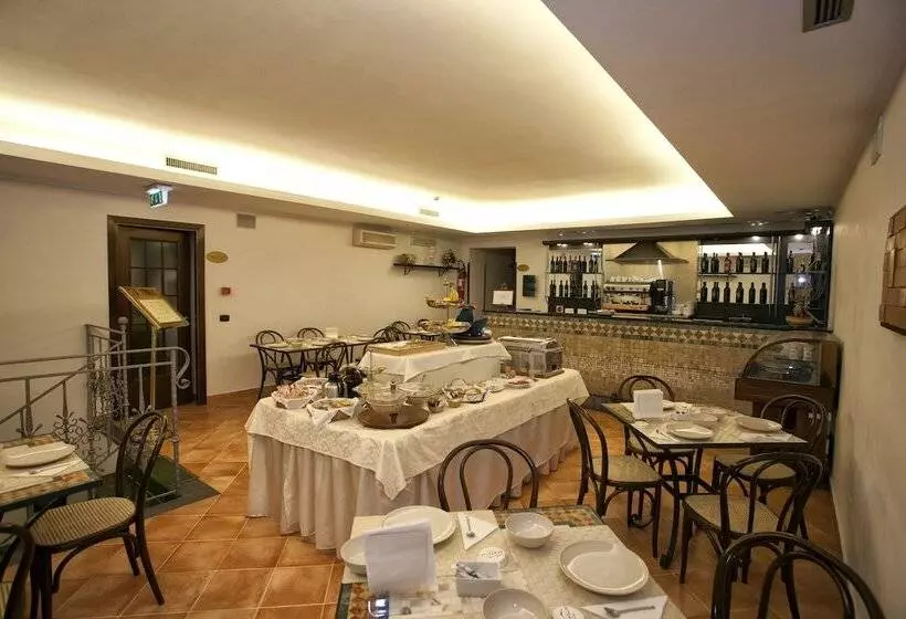 Fotos del hotel Neapolis:  3