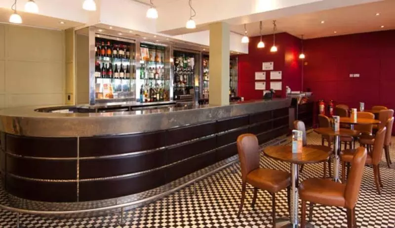 Fotos del hotel Premier Travel Inn London Hampstead:  3