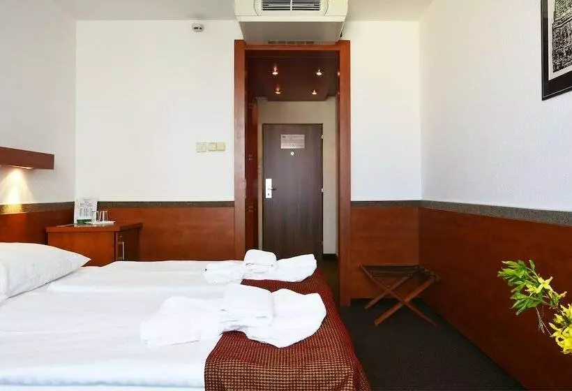 Fotos del hotel Olympik Tristar:  7