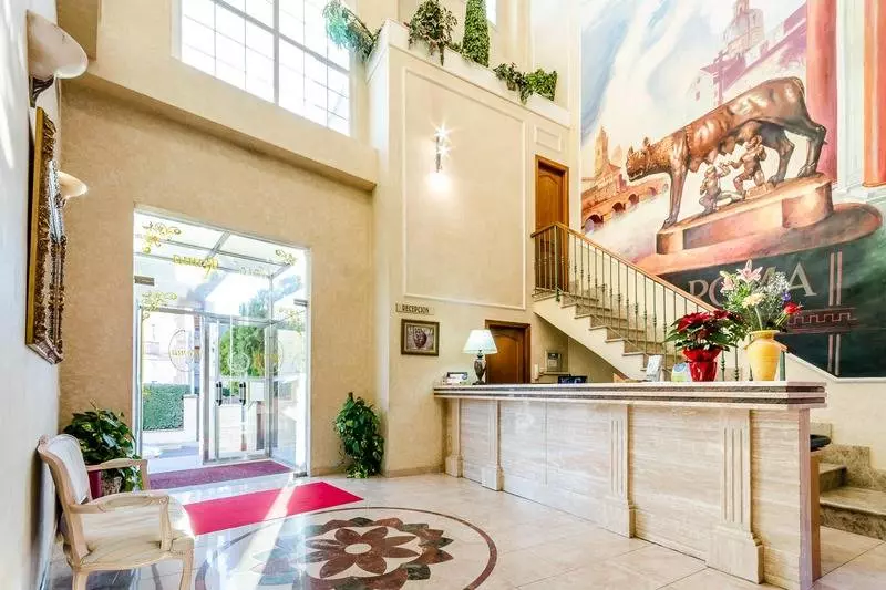 Fotos del hotel Roma Aurea:  10