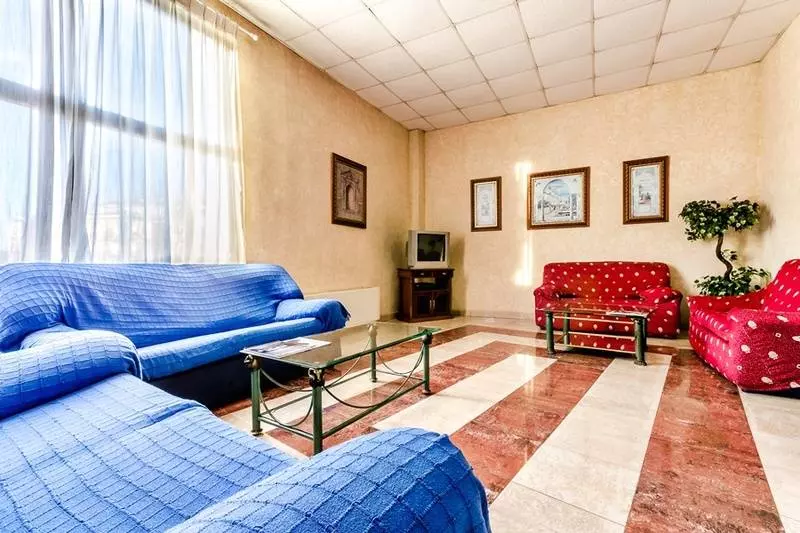 Fotos del hotel Roma Aurea:  8