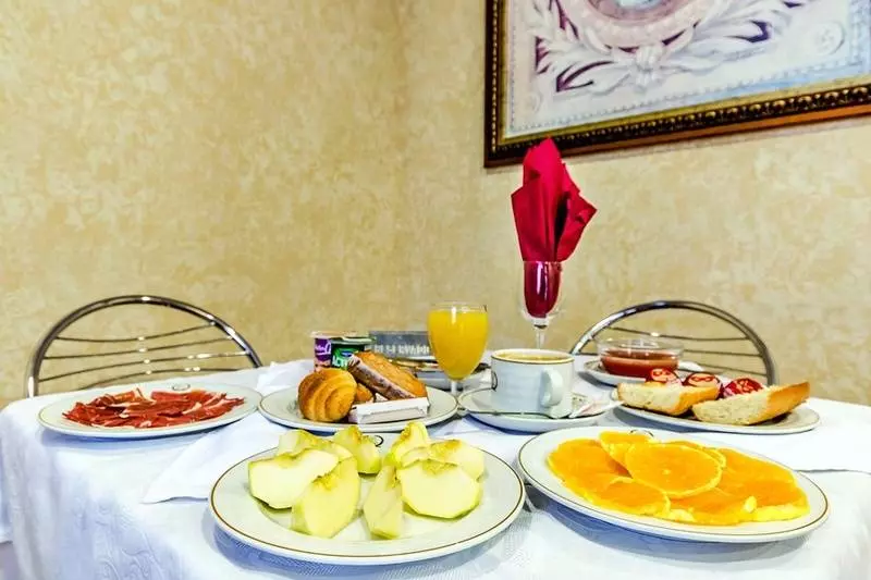 Fotos del hotel Roma Aurea:  4