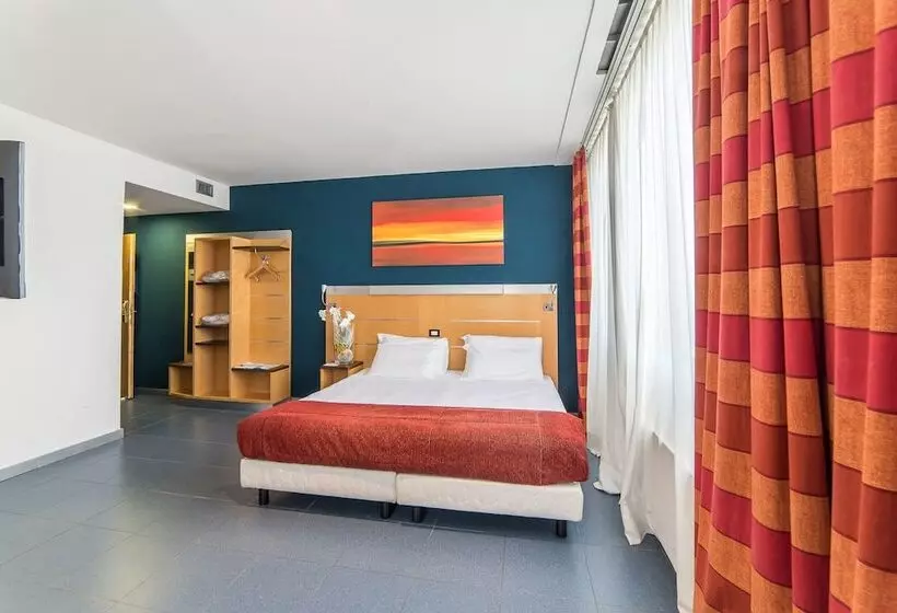 Fotos del hotel Sotel Nomentana:  2