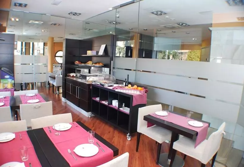 Fotos del hotel Mieres Del Camino:  17