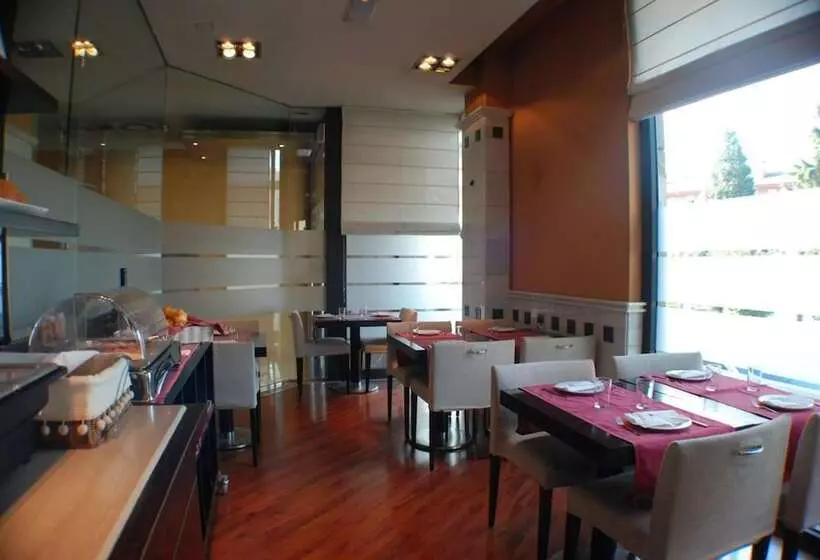 Fotos del hotel Mieres Del Camino:  13