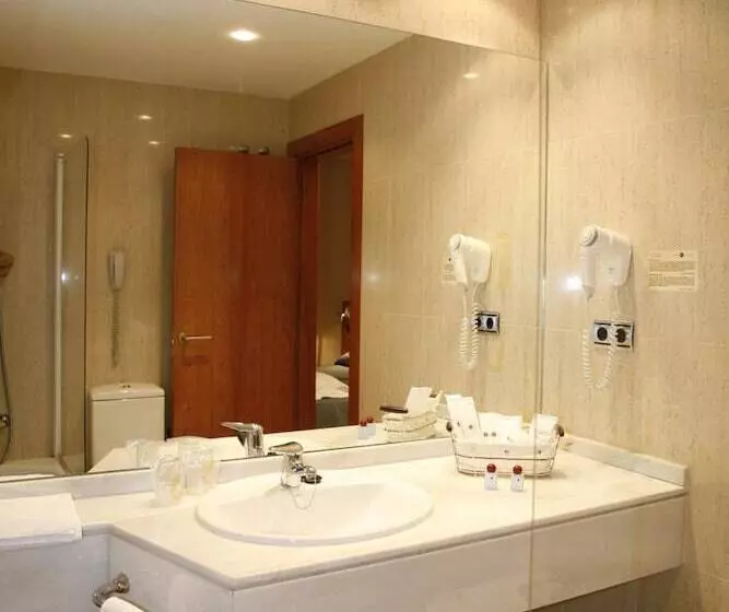 Fotos del hotel Mieres Del Camino:  10