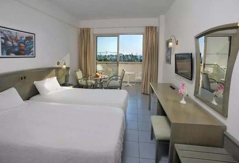 Fotos del hotel Nissiana Hotel & Bungalows:  21