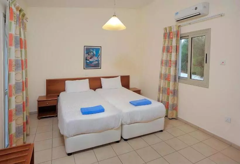 Fotos del hotel Nissiana Hotel & Bungalows:  23