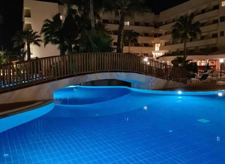 Fotos del hotel Nissiana Hotel & Bungalows:  7